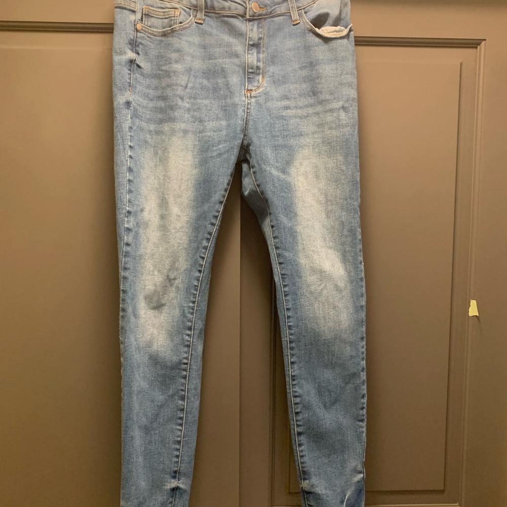 Judy Blue Light Blue Skinny Jeans